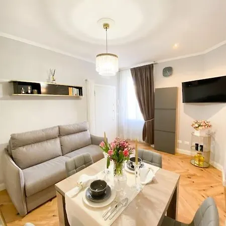 Isabella's Luxury Boutique Apartamento Corsico